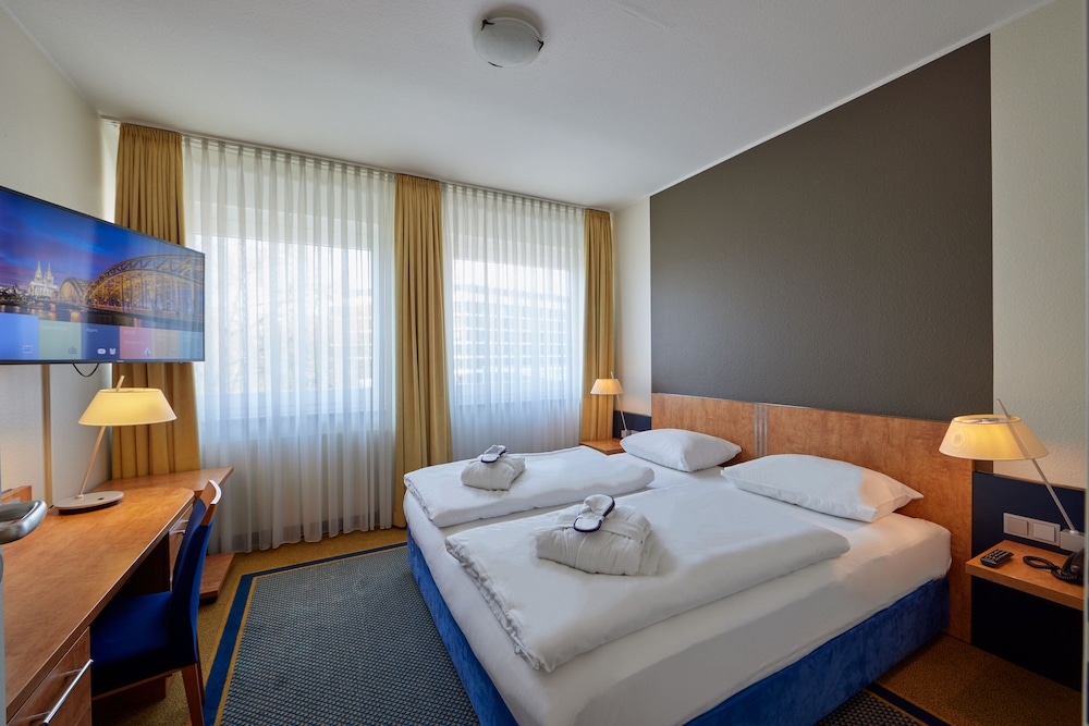 Mercure Hotel Severinshof Köln City — Hotel rooms in Cologne, North Rhine-Westphalia