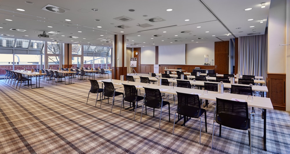 Mercure Hotel Severinshof Köln City — Hotel building in Cologne, North Rhine-Westphalia
