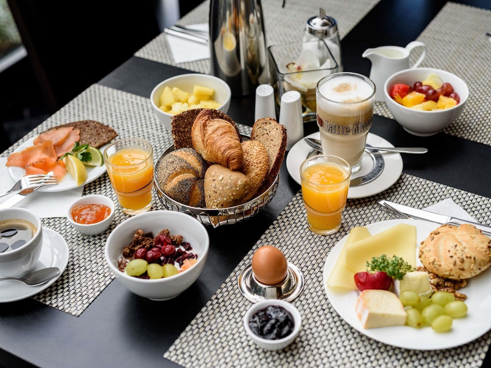Mercure Hotel Köln West — Restaurant & bars in Cologne, North Rhine-Westphalia