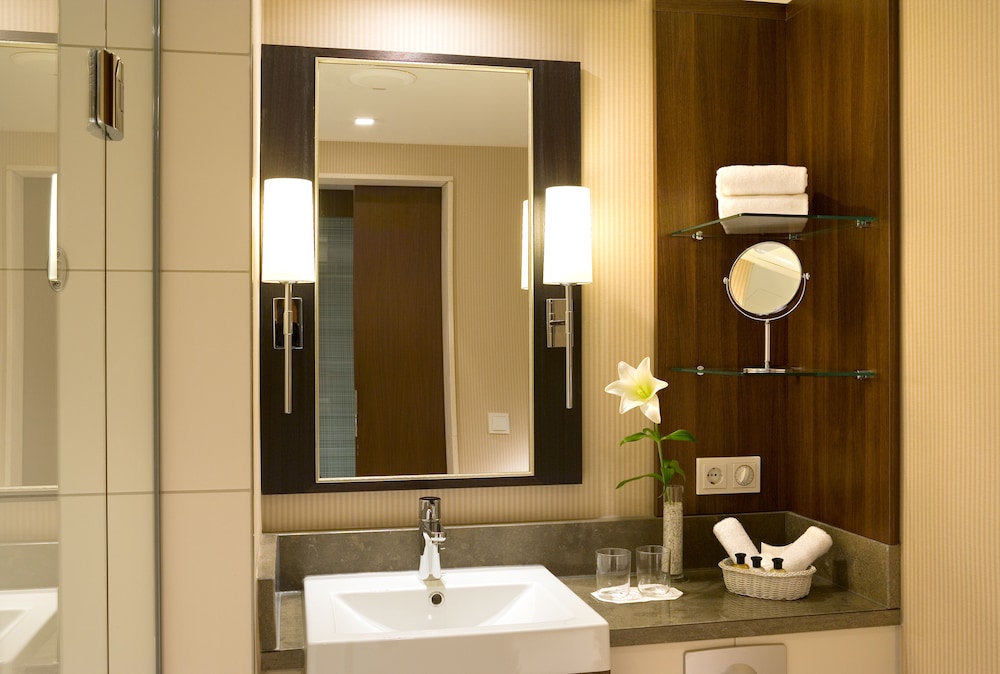 Pullman Cologne — Hotel rooms in Cologne, North Rhine-Westphalia