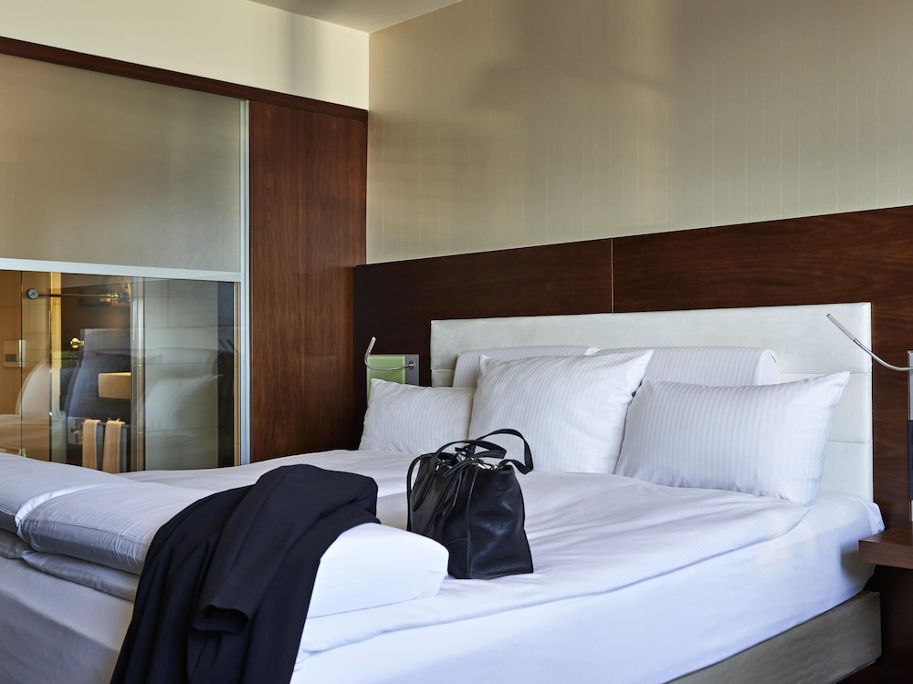 Pullman Cologne — Hotel rooms in Cologne, North Rhine-Westphalia