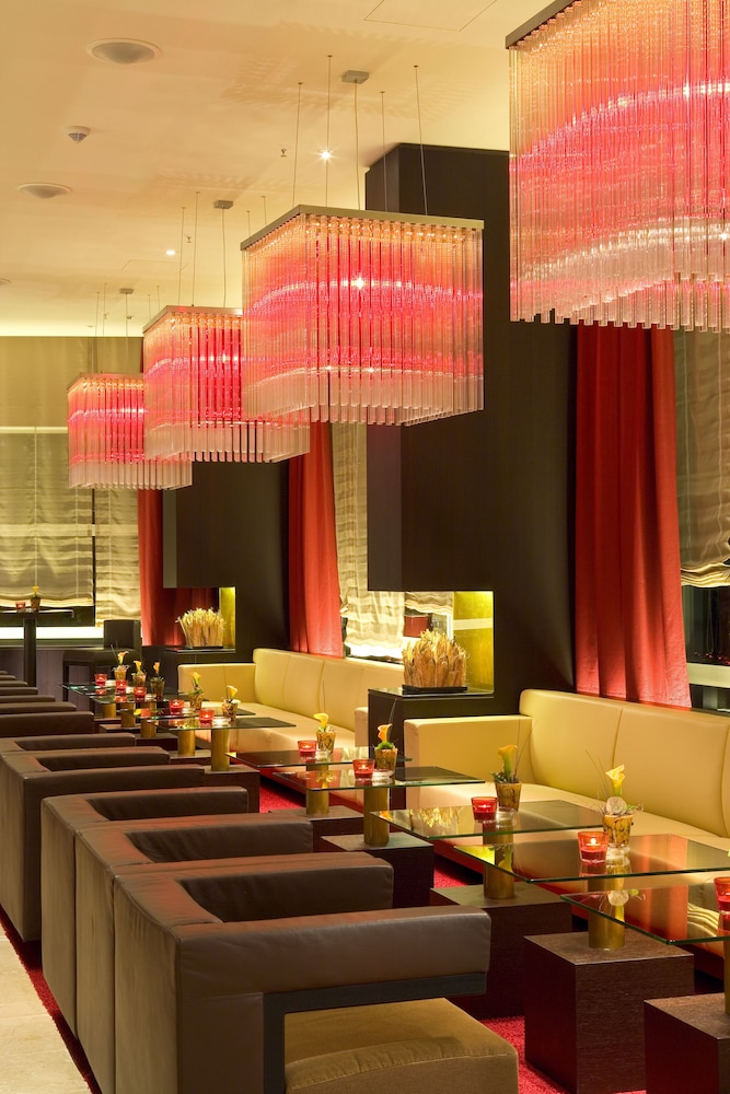 Pullman Cologne — Restaurant & bars in Cologne, North Rhine-Westphalia