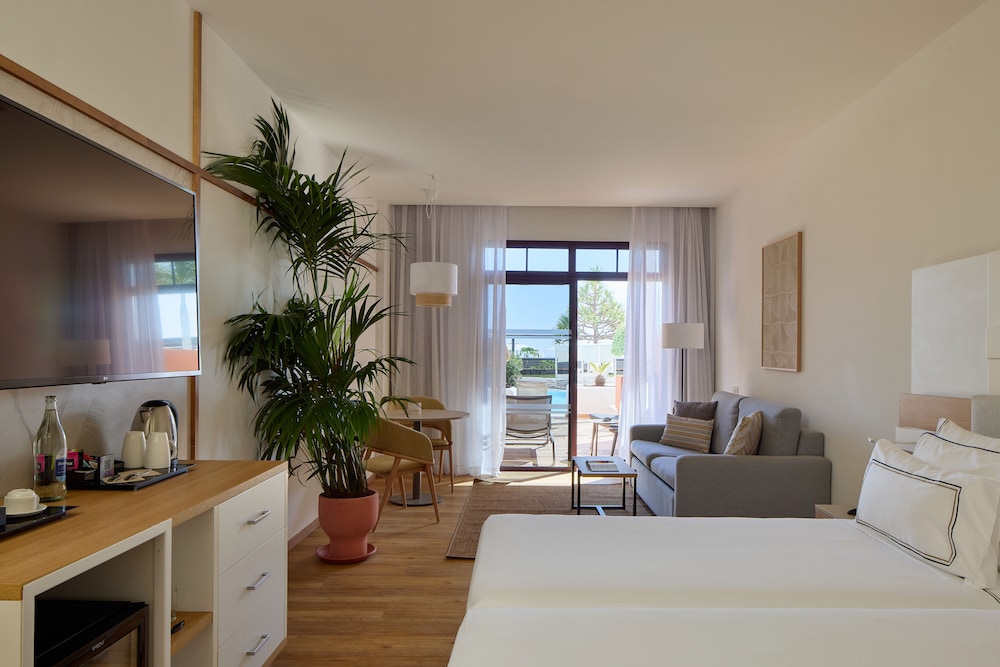 Melia Jardines del Teide - Adults Only — Hotel rooms in Costa Adeje, Canary Islands