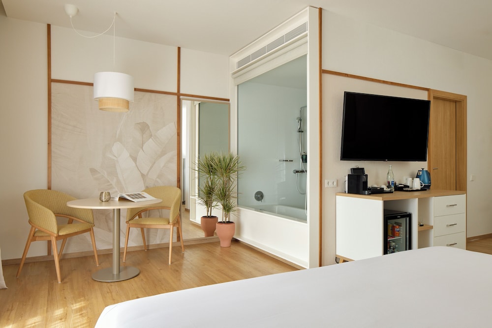 Melia Jardines del Teide - Adults Only — Hotel rooms in Costa Adeje, Canary Islands