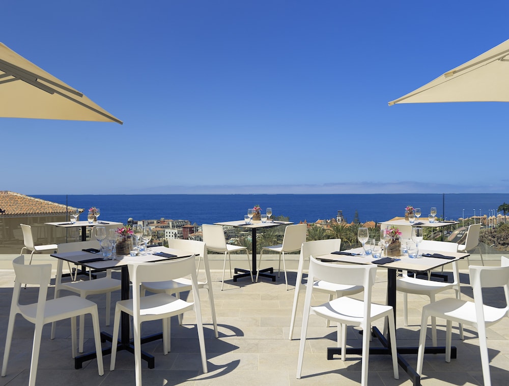 Melia Jardines del Teide - Adults Only — Restaurant & bars in Costa Adeje, Canary Islands