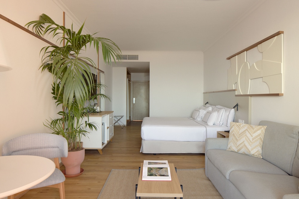 Melia Jardines del Teide - Adults Only — Hotel rooms in Costa Adeje, Canary Islands