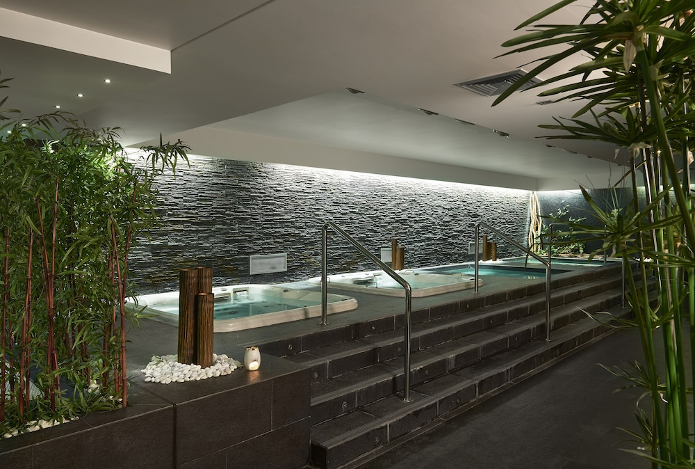 Melia Madeira Mare — Spa in Funchal, Madeira