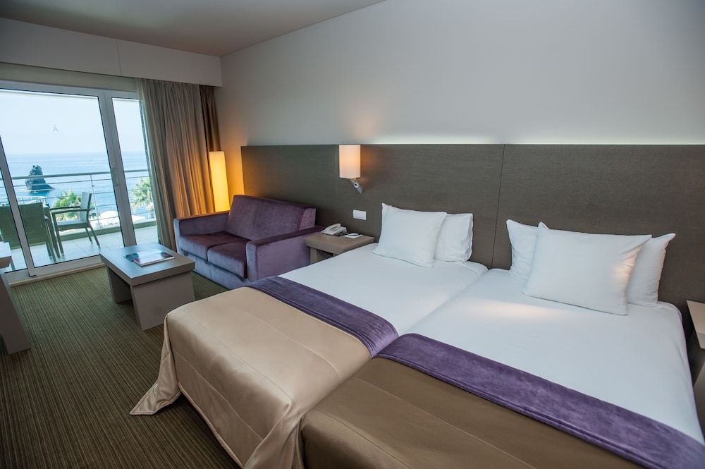 Melia Madeira Mare — Hotel rooms in Funchal, Madeira