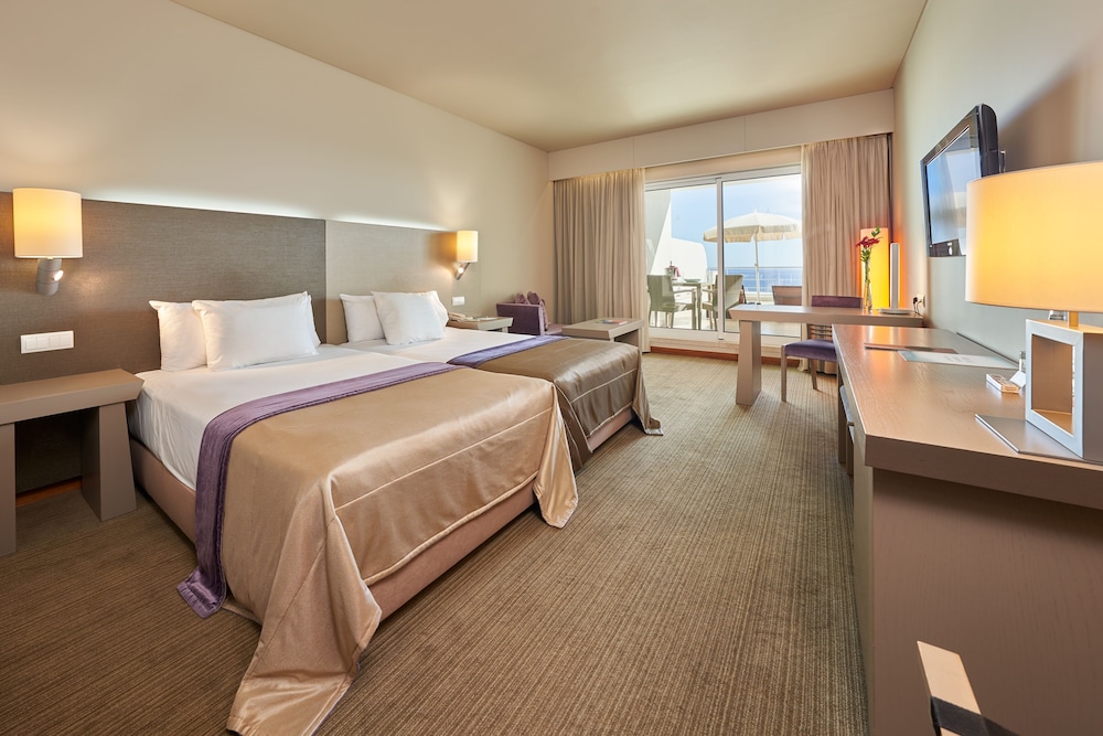 Melia Madeira Mare — Hotel rooms in Funchal, Madeira