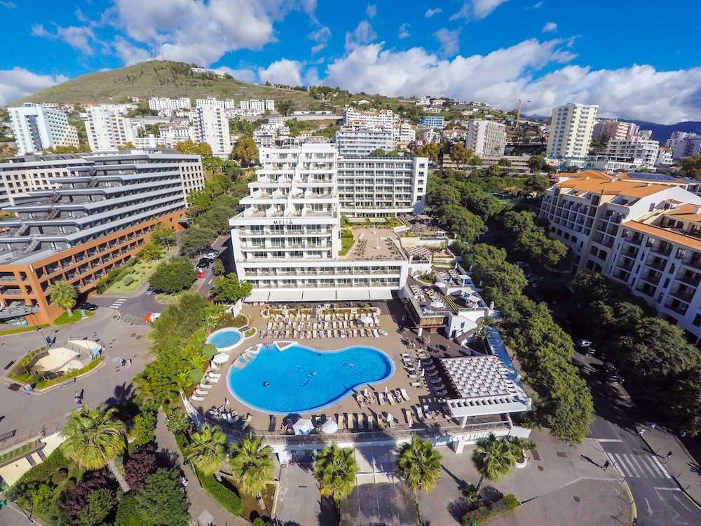 Melia Madeira Mare — Hotel building in Funchal, Madeira