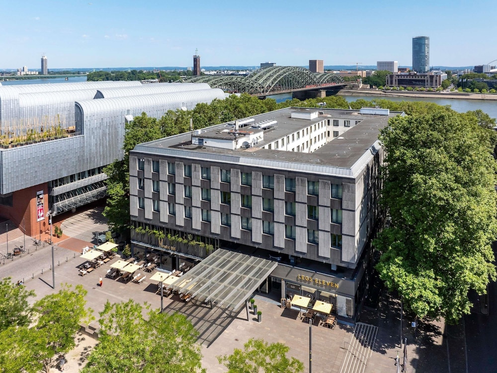 Hotel Mondial am Dom Cologne - MGallery — Hotel building in Cologne, North Rhine-Westphalia