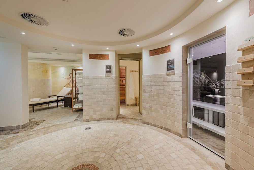 Hotel Mondial am Dom Cologne - MGallery — Spa in Cologne, North Rhine-Westphalia