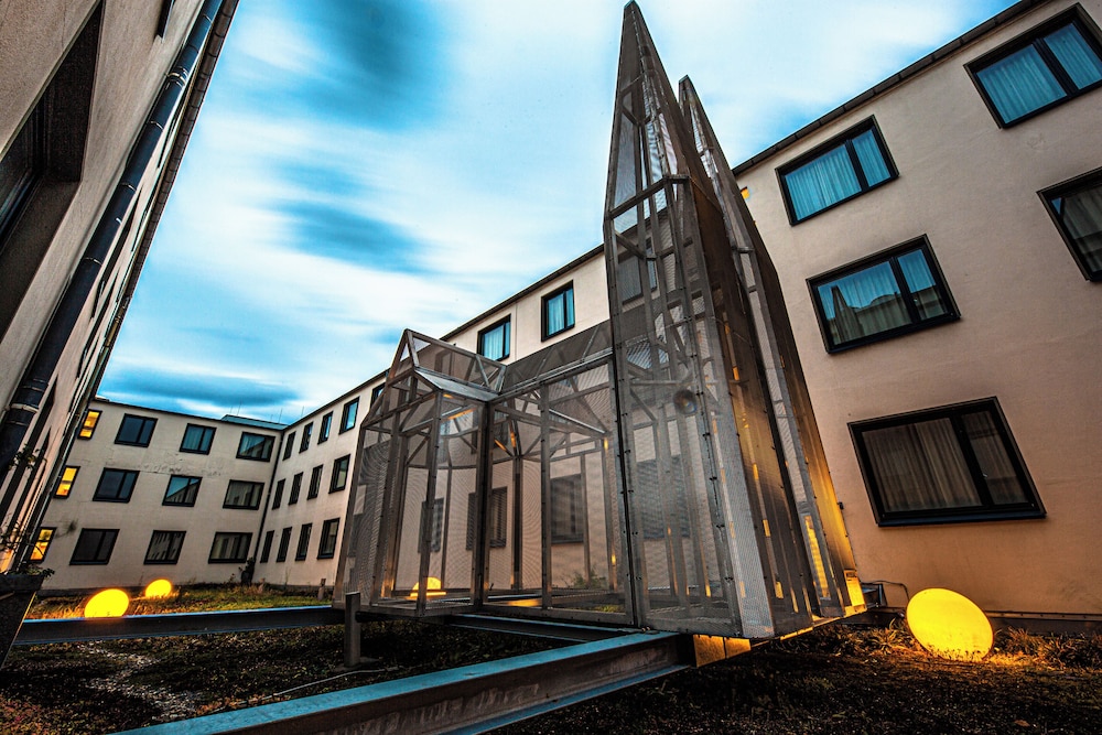 Hotel Mondial am Dom Cologne - MGallery — Hotel building in Cologne, North Rhine-Westphalia