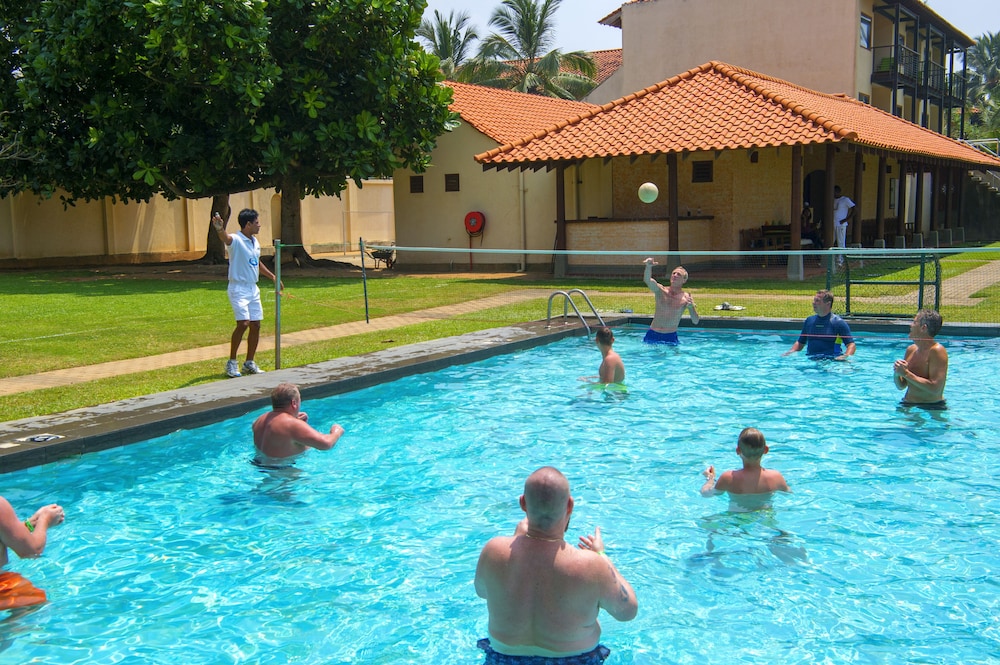 Mermaid Hotel & Club — Sports & recreation in Wadduwa