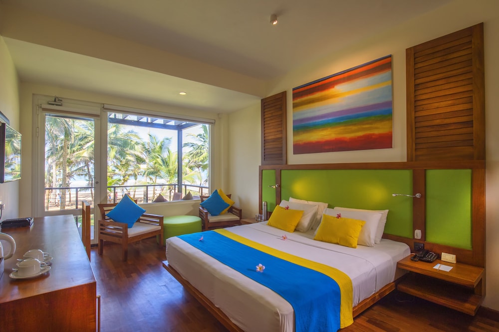 Mermaid Hotel & Club — Hotel rooms in Wadduwa
