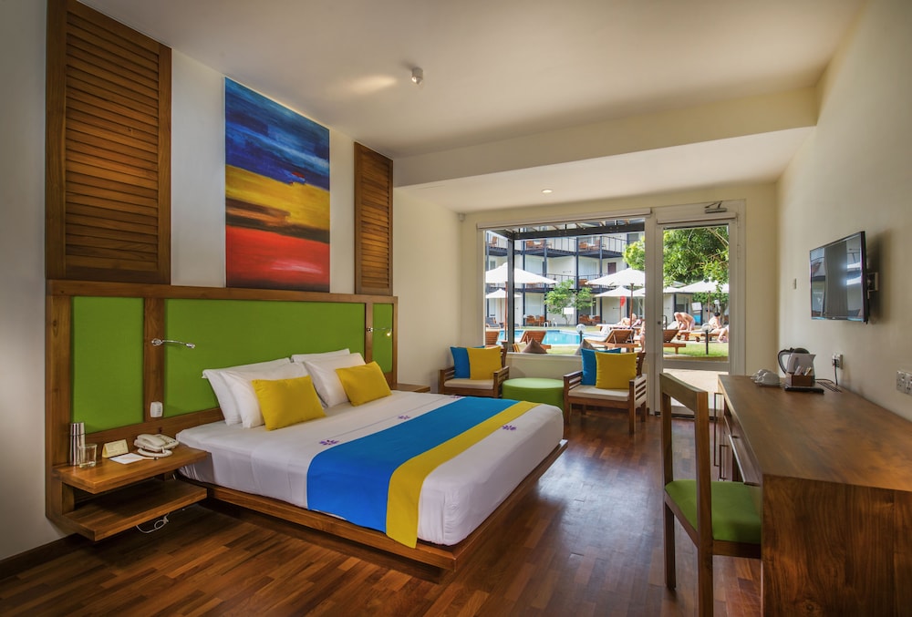 Mermaid Hotel & Club — Hotel rooms in Wadduwa