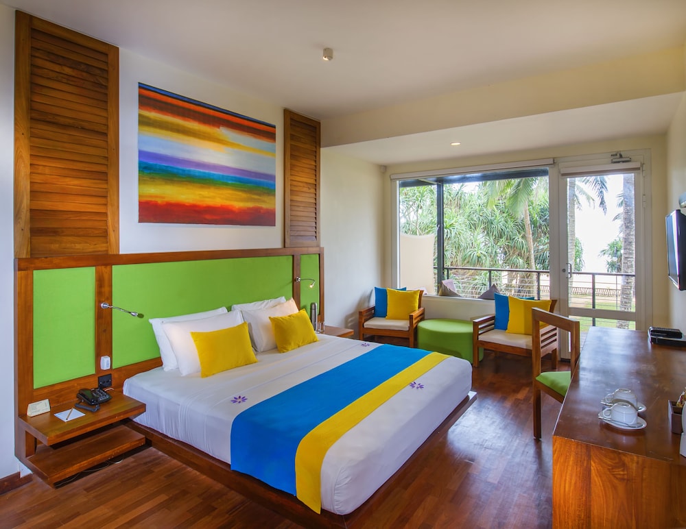 Mermaid Hotel & Club — Hotel rooms in Wadduwa