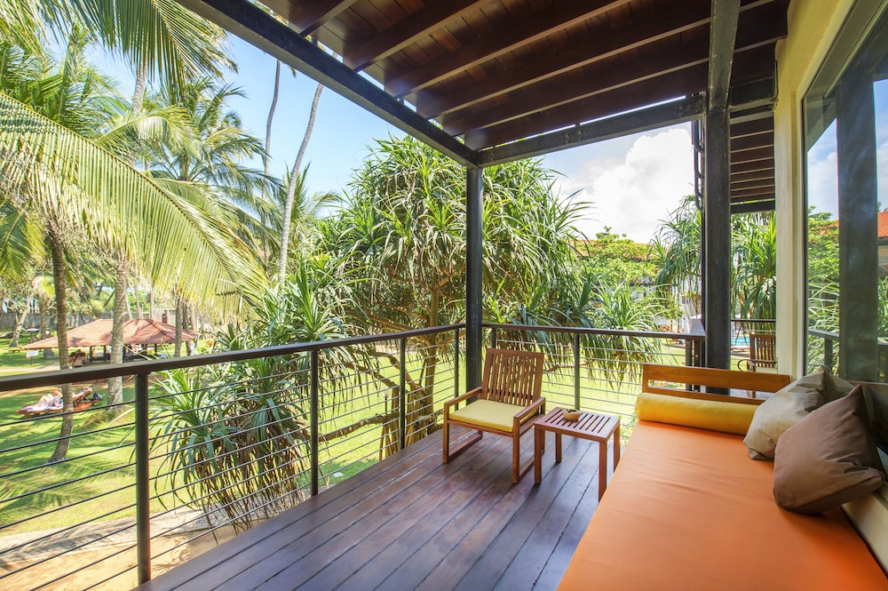 Mermaid Hotel & Club — Hotel rooms in Wadduwa