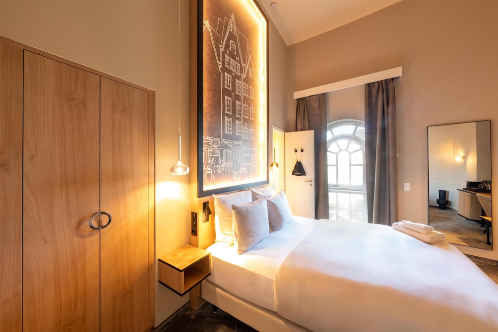 Wasserturm Hotel Cologne, Curio Collection by Hilton - zdjęcie 3