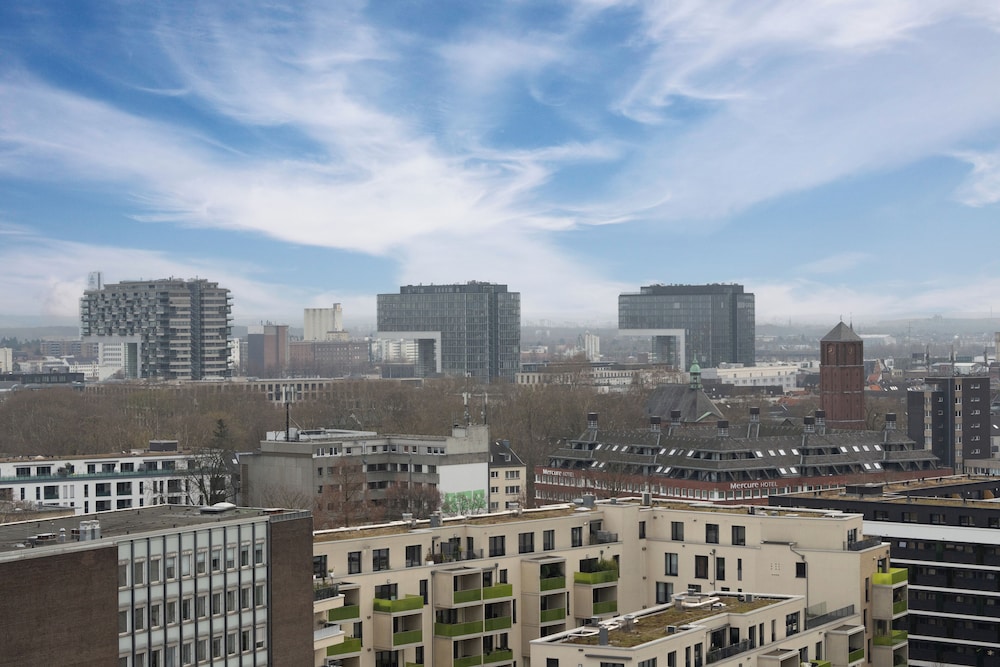 Wasserturm Hotel Cologne, Curio Collection by Hilton — Attractions in the area in Cologne, North Rhine-Westphalia