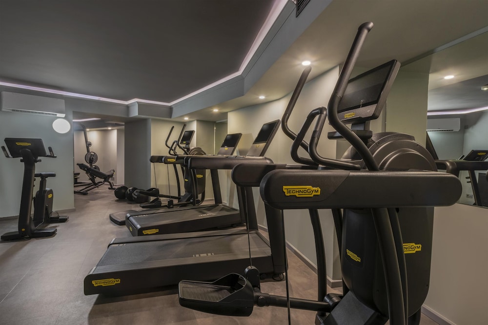 Wasserturm Hotel Cologne, Curio Collection by Hilton — Sports & recreation in Cologne, North Rhine-Westphalia