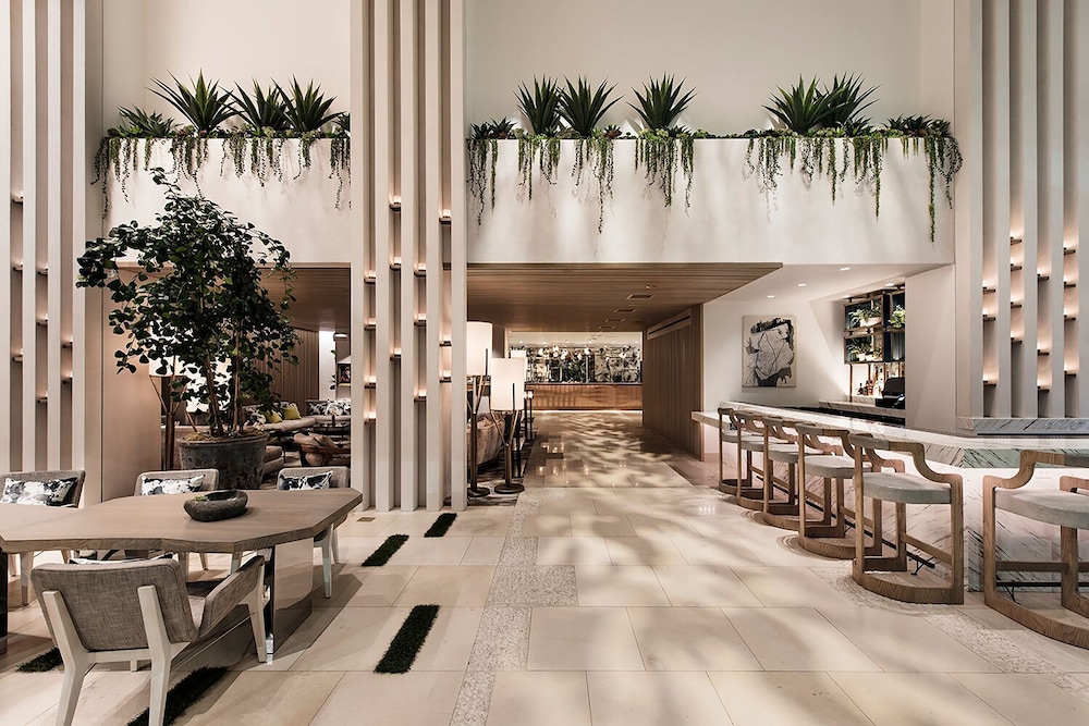 Dream Hollywood, by Hyatt — Restaurant & bars in Los Angeles, California