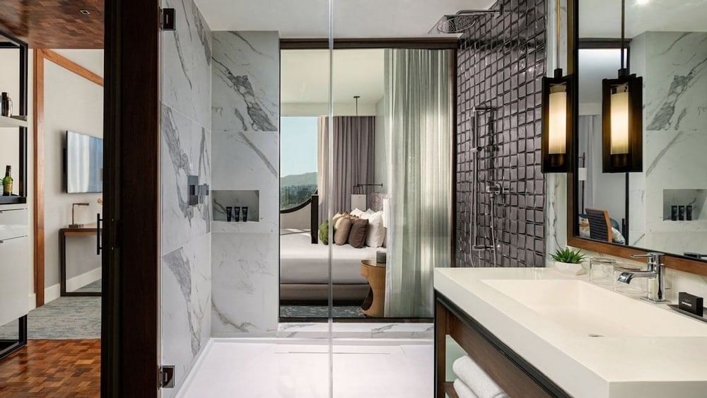 Dream Hollywood, by Hyatt — Hotel rooms in Los Angeles, California