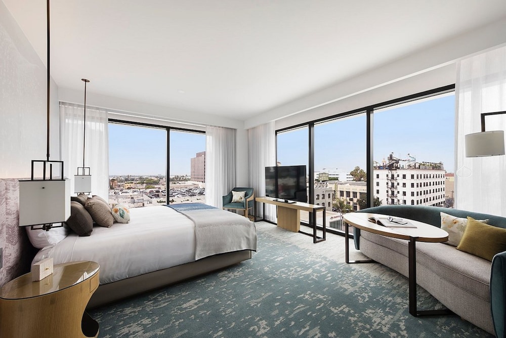 Dream Hollywood, by Hyatt — Hotel rooms in Los Angeles, California