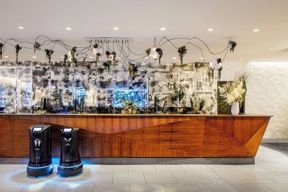 Dream Hollywood, by Hyatt — Restaurant & bars in Los Angeles, California