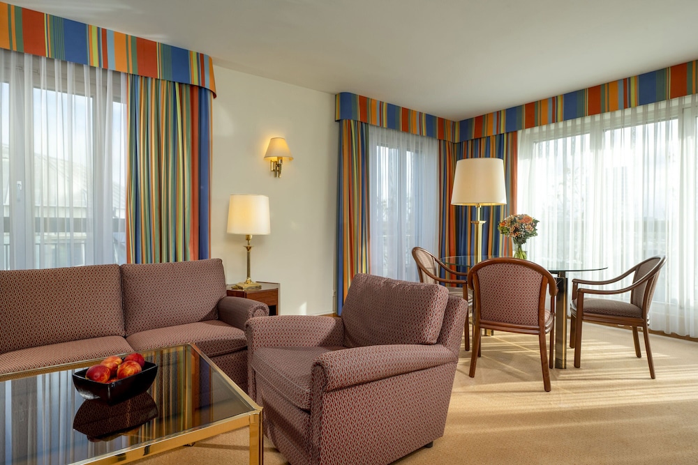 Maritim Hotel Köln — Hotel rooms in Cologne, North Rhine-Westphalia