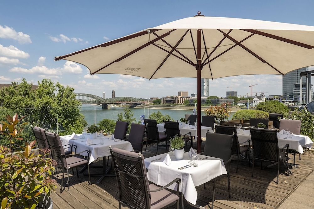 Maritim Hotel Köln — Restaurant & bars in Cologne, North Rhine-Westphalia
