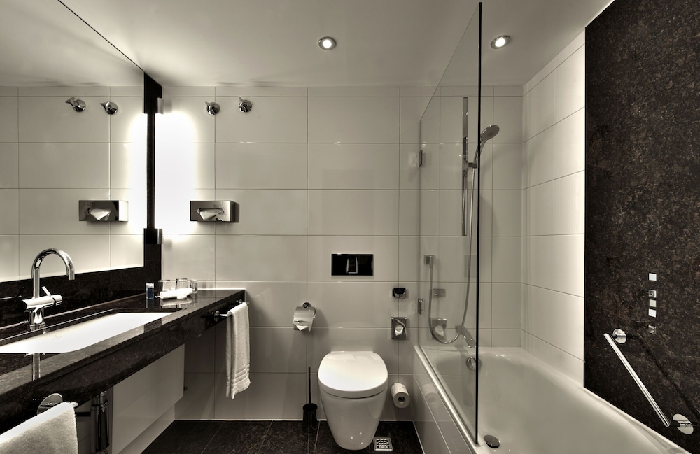 Maritim Hotel Köln — Hotel rooms in Cologne, North Rhine-Westphalia