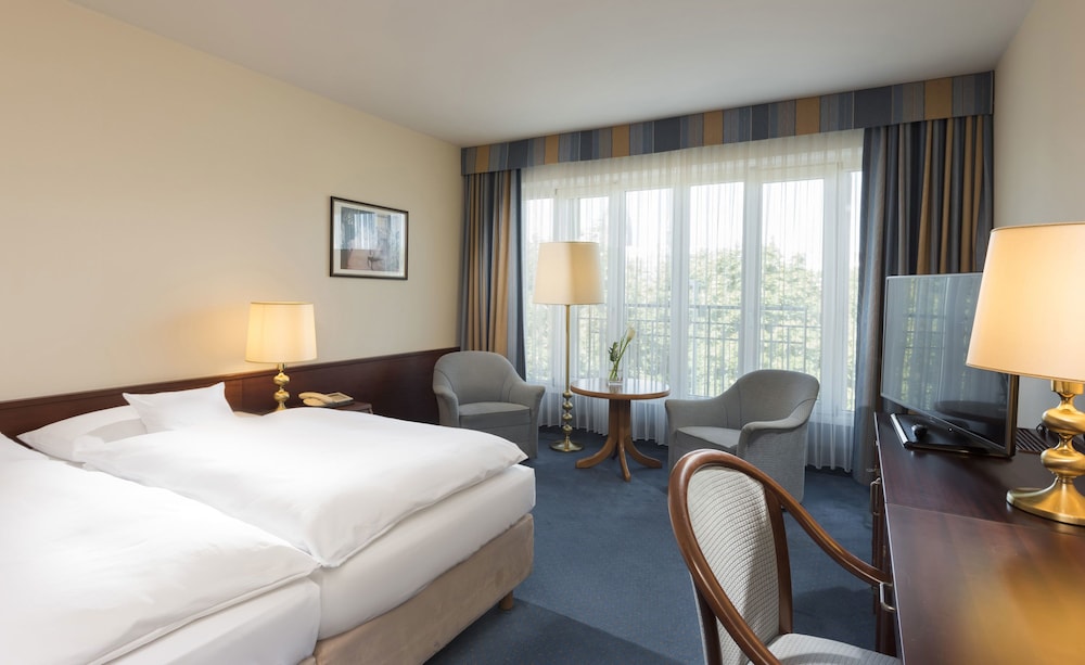 Maritim Hotel Köln — Hotel rooms in Cologne, North Rhine-Westphalia