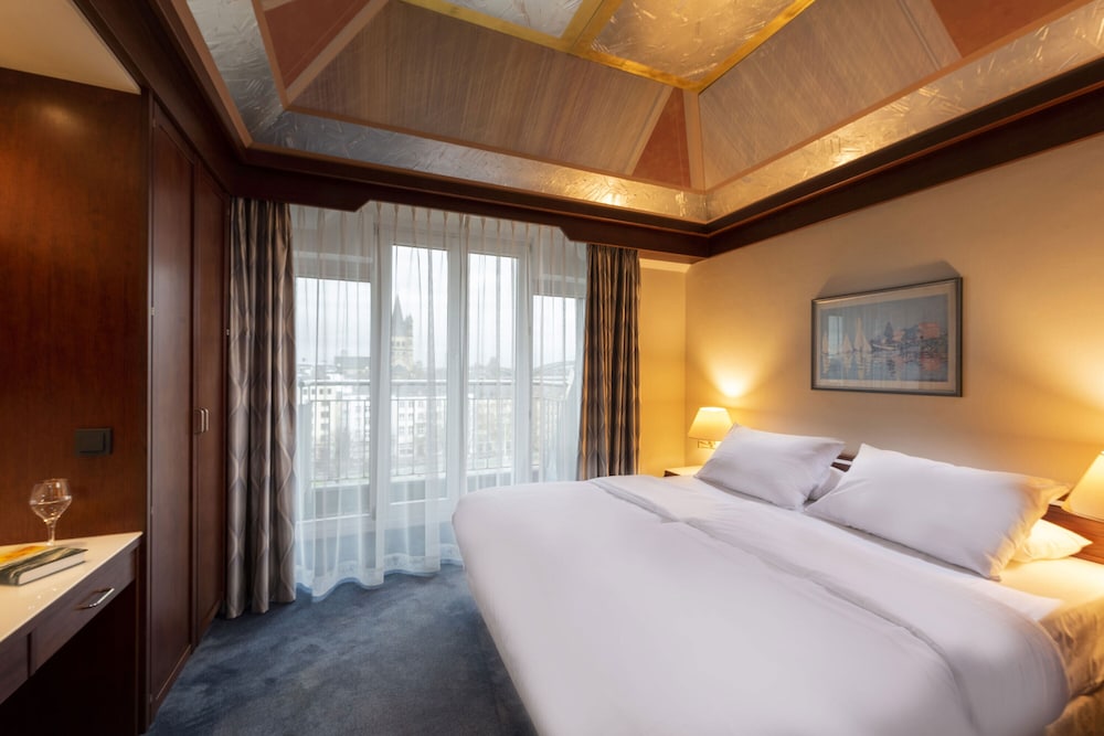 Maritim Hotel Köln — Hotel rooms in Cologne, North Rhine-Westphalia