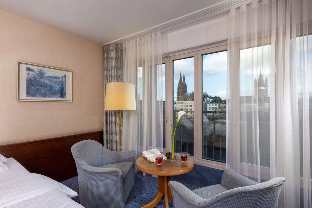 Maritim Hotel Köln — Hotel rooms in Cologne, North Rhine-Westphalia