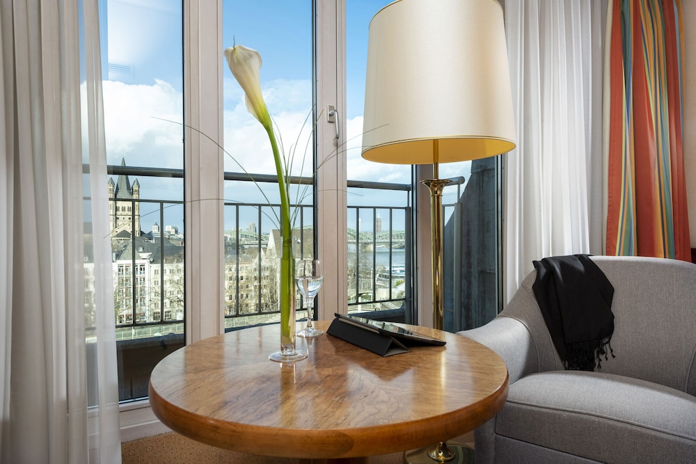 Maritim Hotel Köln — Hotel rooms in Cologne, North Rhine-Westphalia