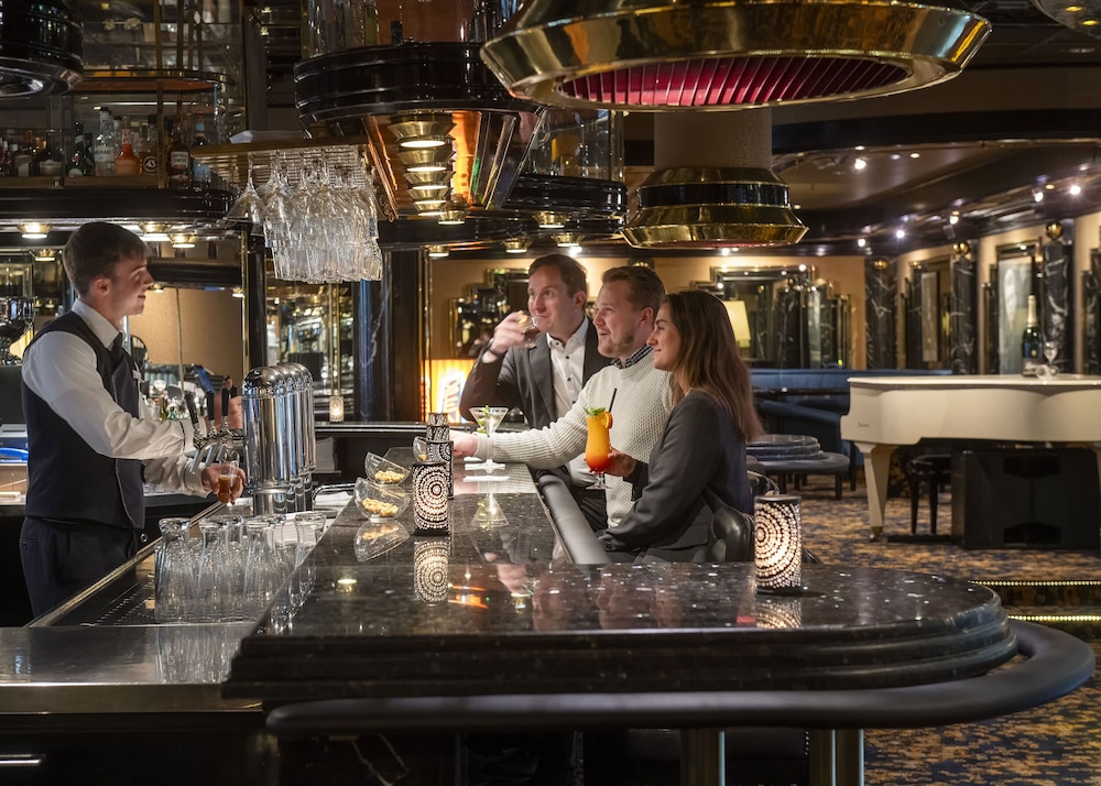 Maritim Hotel Köln — Restaurant & bars in Cologne, North Rhine-Westphalia