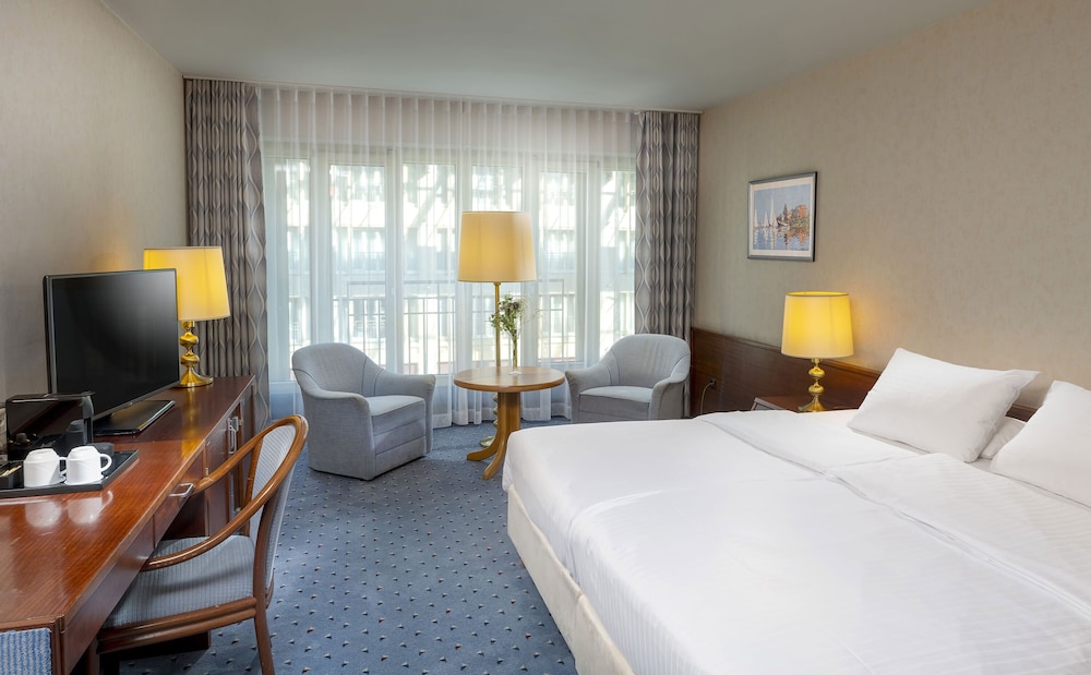 Maritim Hotel Köln — Hotel rooms in Cologne, North Rhine-Westphalia