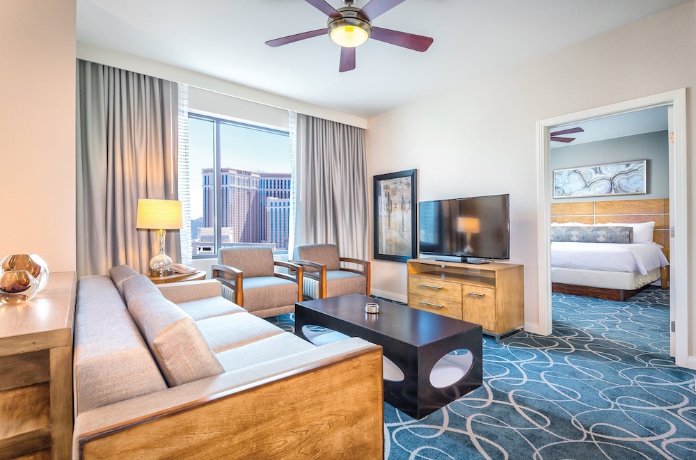 Club Wyndham Desert Blue — Hotel rooms in Las Vegas, Nevada