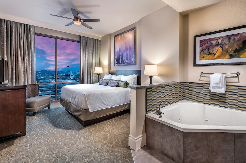 Club Wyndham Desert Blue — Hotel rooms in Las Vegas, Nevada