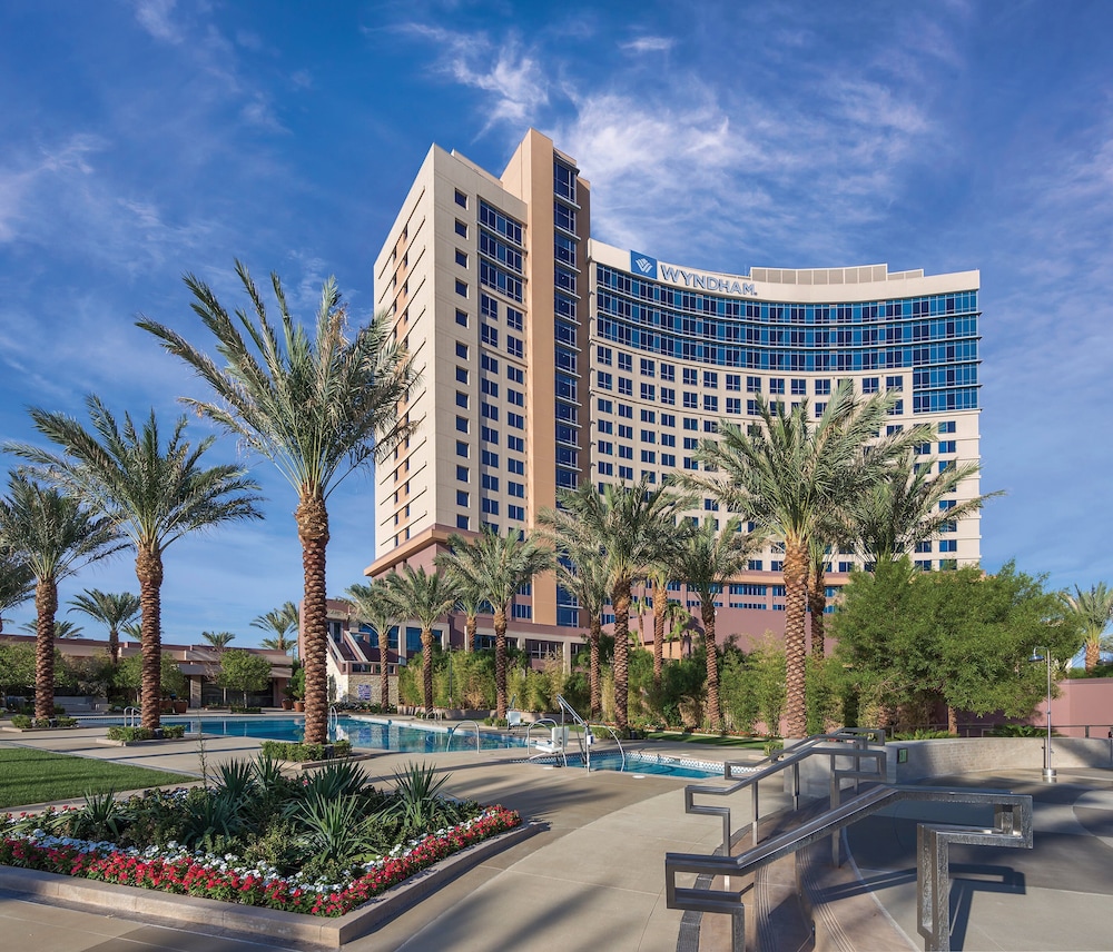 Club Wyndham Desert Blue — Hotel building in Las Vegas, Nevada