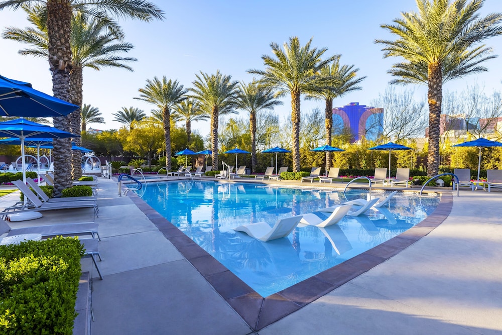 Club Wyndham Desert Blue — Swimming pool in Las Vegas, Nevada