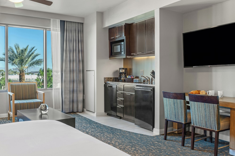 Club Wyndham Desert Blue — Hotel rooms in Las Vegas, Nevada