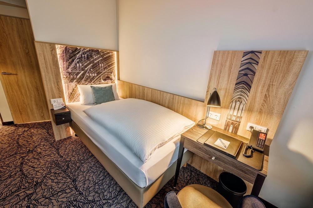 CityClass Hotel Alter Markt — Hotel rooms in Cologne, North Rhine-Westphalia