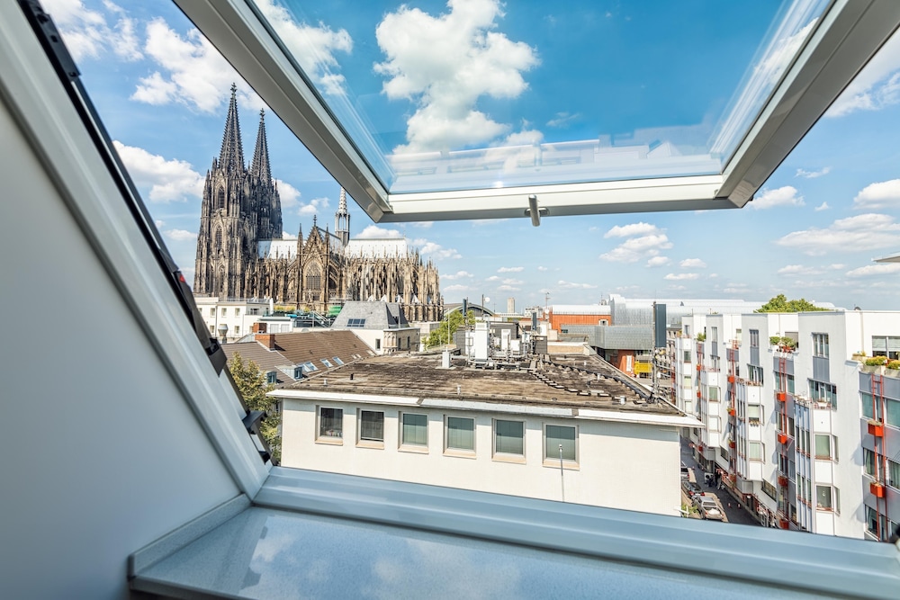 CityClass Hotel Alter Markt — Hotel rooms in Cologne, North Rhine-Westphalia