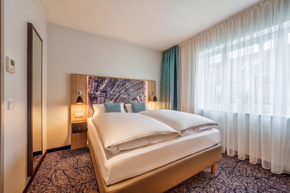 CityClass Hotel Alter Markt — Hotel rooms in Cologne, North Rhine-Westphalia