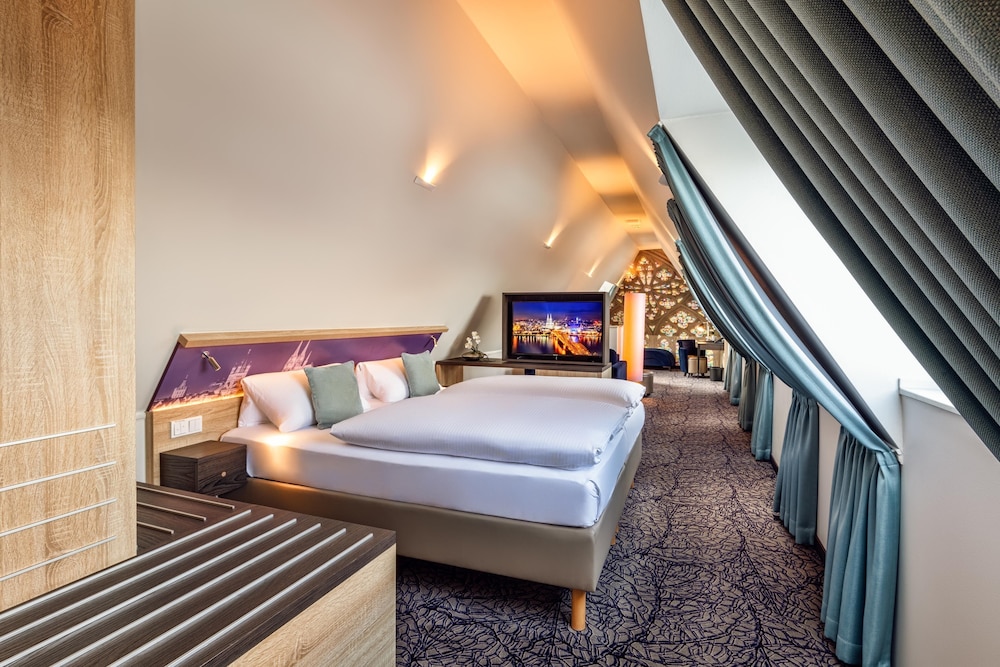 CityClass Hotel Alter Markt — Hotel rooms in Cologne, North Rhine-Westphalia