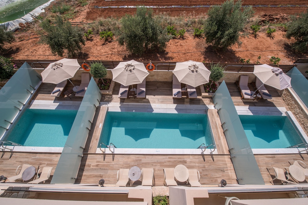Cactus Royal Resort & Spa — Swimming pool in Stalida