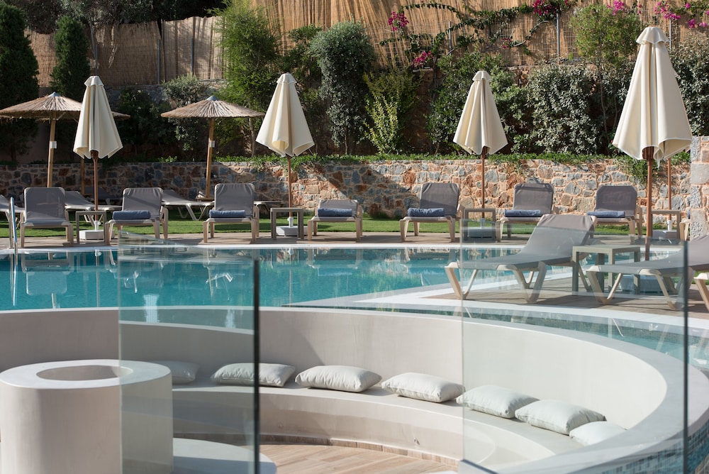 Cactus Royal Resort & Spa — Swimming pool in Stalida