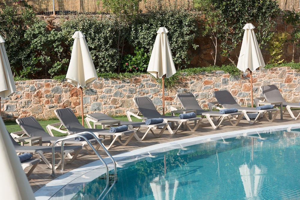Cactus Royal Resort & Spa — Swimming pool in Stalida